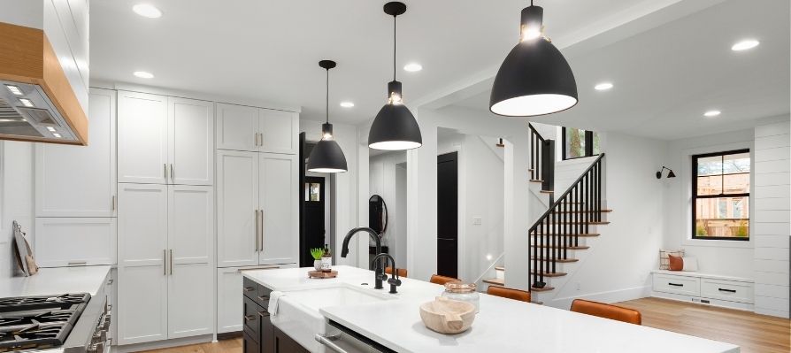 What Are the Characteristics of a Farmhouse-Style Home?