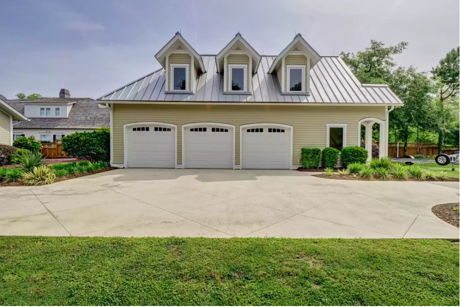 3 Driveways Three Car Garage Homes Driveways
